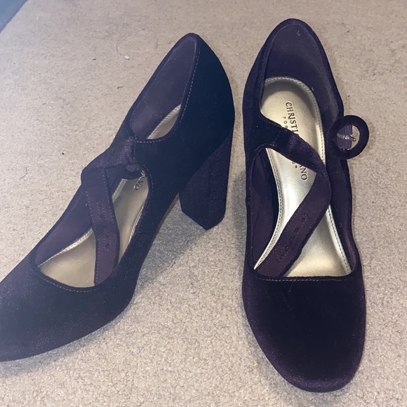 Suede Purple Block Heel (Christian Siriano) - Picture 2 of 11